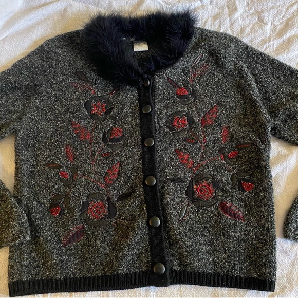 Witchy Core Wool Blend Button Cardigan Faux Fur Neckline VTG Size M - Picture 3 of 16
